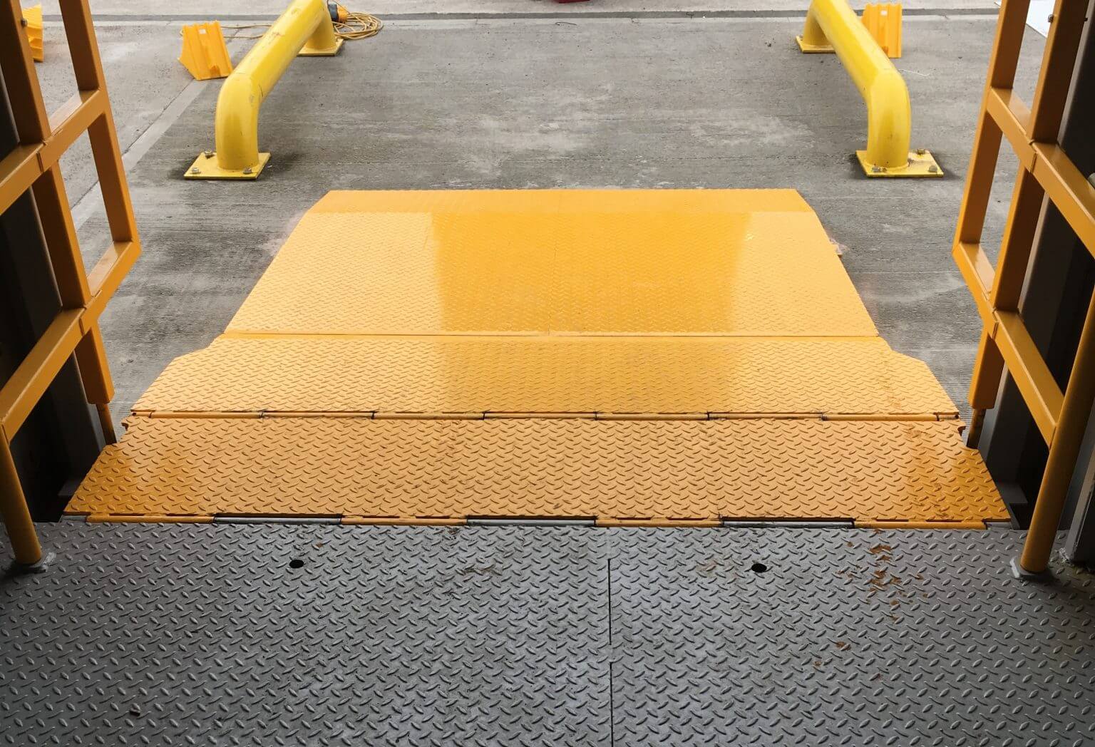 Double Deck Lifts | Double Deck Trailer Loading | Transdek MLS