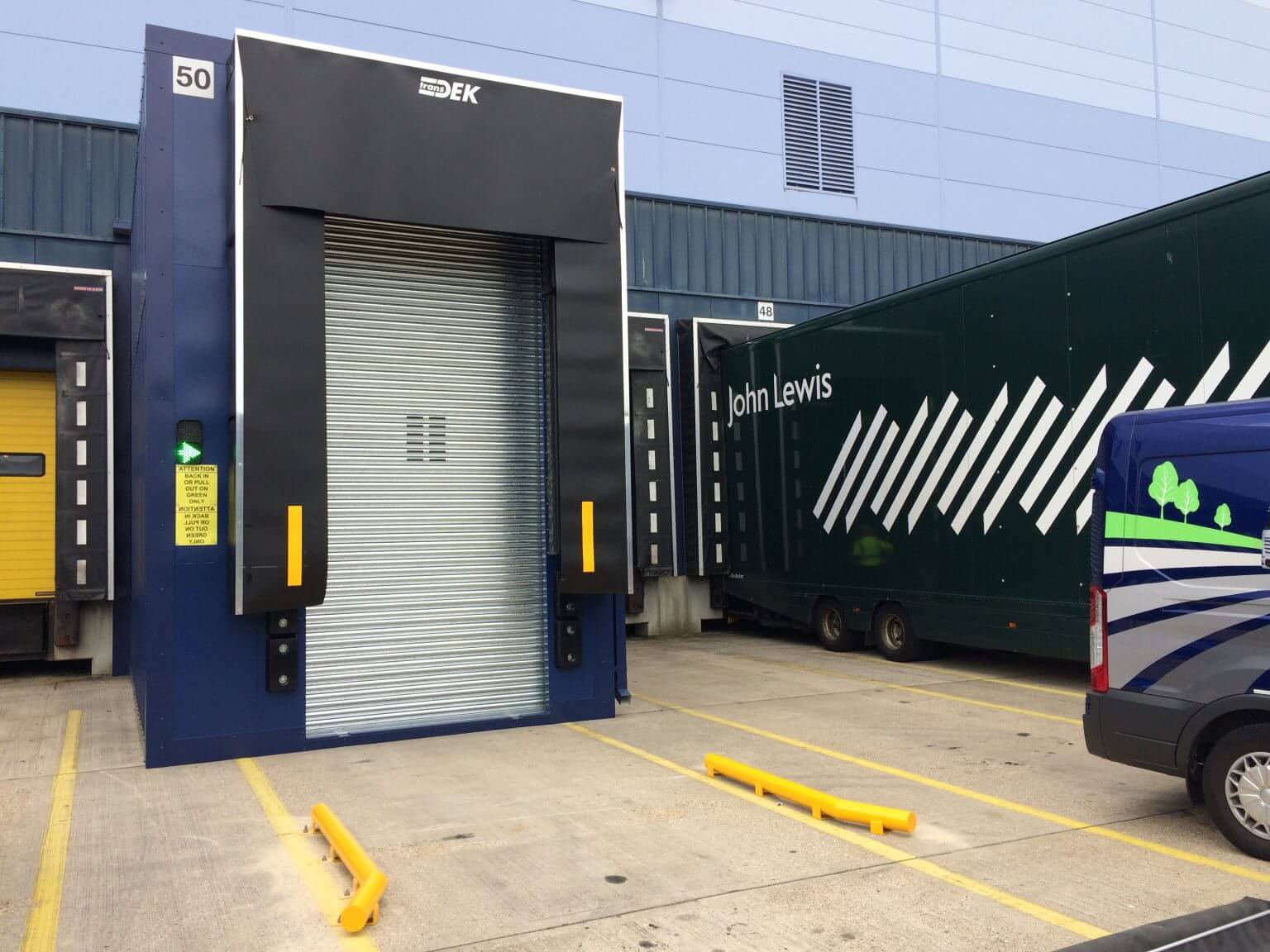 Dock Levellers for the Loading Bay | Transdek