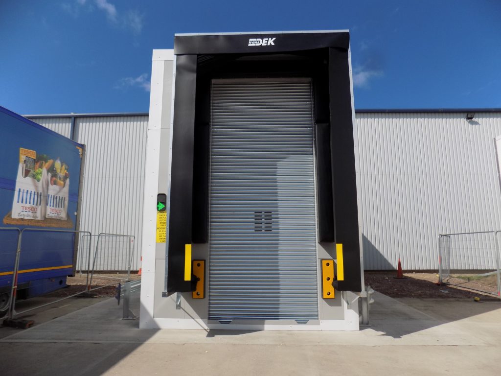 13 pallet lift front image